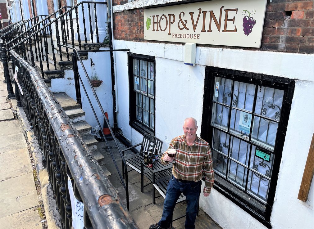 Pint-sized beer garden pulls in the punters during lockdown